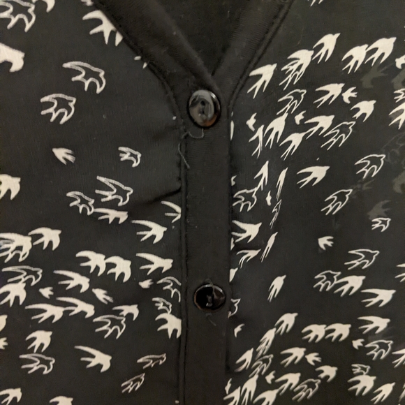 Costa Blanca Semi Sheer Boxy Bird Top - Picture 3 of 6